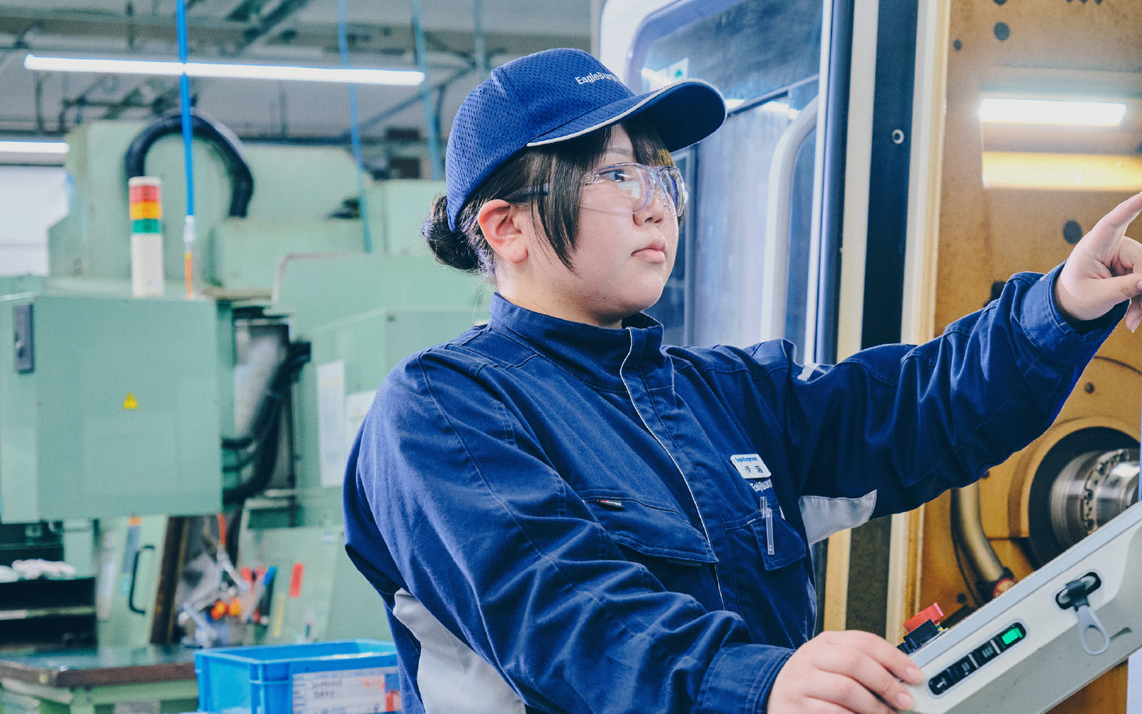 製造部メカシール加工課所属